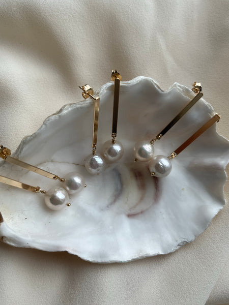 Pearl Bar Stud Earrings - Pink Moon Jewelry 